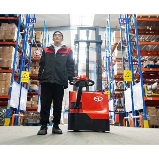 Electric Stacker Training Course