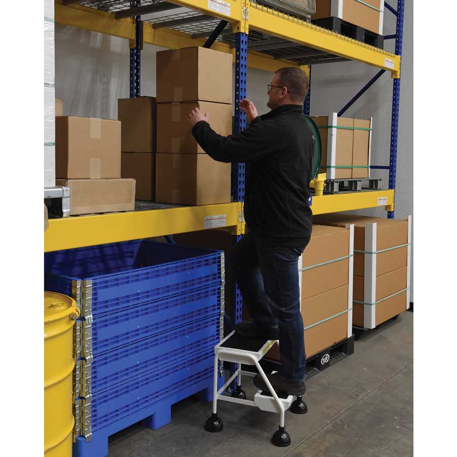 Vestil Commercial Spring Loaded Ladders LAD-2-W